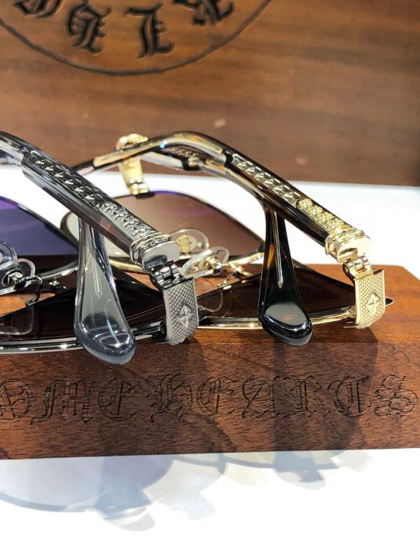 Picture of Chrome Hearts Sunglasses _SKUfw52079777fw